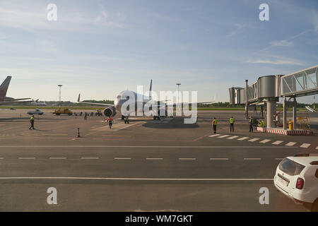 KALININGRAD, Russland - ca. Mai 2018: Innenraum geschossen von Khrabrovo Airport. Stockfoto