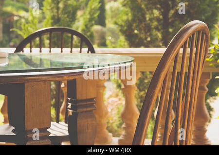 Alte Tisch und Stuhl Essbereich. Stockfoto