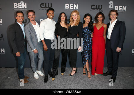 Der CW Sommer TCA All-Star Party mit: Scott Wolf, Riley Smith, Tunji Kasim, Maddison Jaizani, Kennedy McMann, Leah Lewis, Alvina August, Alex Sächsische Wo: Beverly Hills, Kalifornien, USA Wann: 05 Aug 2019 Quelle: FayesVision/WENN.com Stockfoto