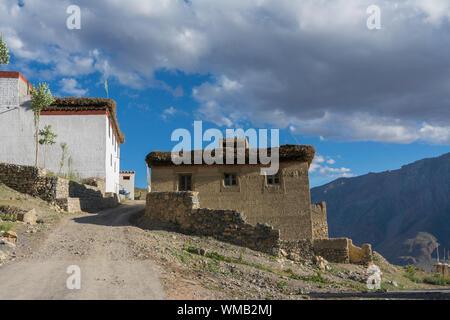 Haus im Dorf Kibber Dorf, Spiti Valley, Himachal Pradesh, Indien Stockfoto
