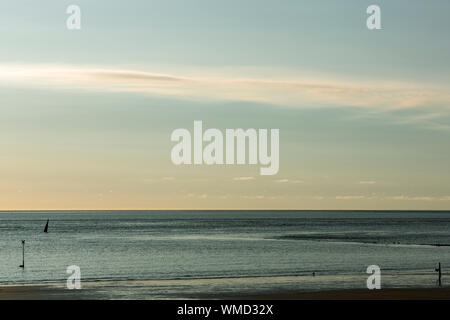 Norderney, Weststrand, Strand, Meer, Himmel, Horizont; Abendlicht Stockfoto