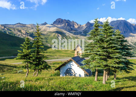 Frankreich, Hautes Alpes, Le Monetier les Bains, Col du Lautaret Lautaret (Pass), Les Fusilles Kapelle erbaut an der Stelle, wo 17 Widerstände Schuß auf eine waren Stockfoto