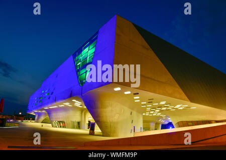 Wissenschaftsmuseum Phaeno, Wolfsburg, Niedersachsen, Deutschland Stockfoto