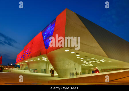 Wissenschaftsmuseum Phaeno, Wolfsburg, Niedersachsen, Deutschland Stockfoto