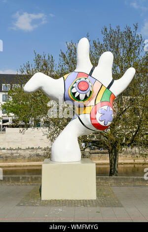 Nana, Statuen, Skulpturen, Niki de Saint Phalle, Leibnizufer, Hannover, Niedersachsen, Deutschland Stockfoto