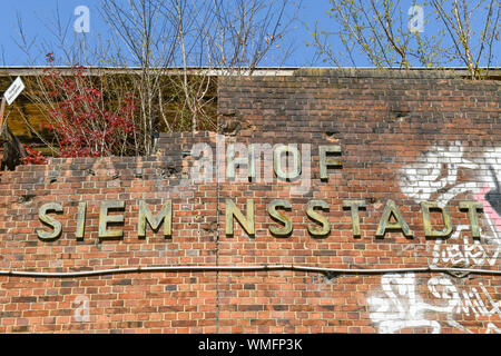 Siemensbahn, stillgelegter Bahnhof Siemenstadt, Siemensstadt, Spandau, Berlin, Deutschland Stockfoto