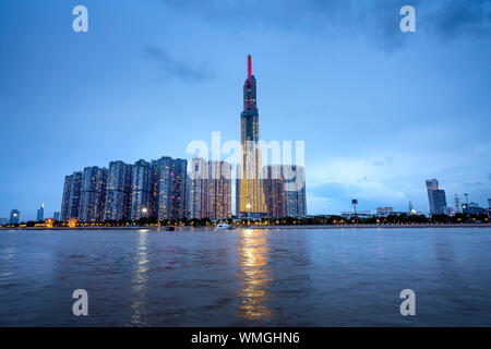 Ho Chi Minh City, Vietnam - 2 Juin 2019: Blick Panoramablick von Landmark 81 Riverside. 81 Sehenswürdigkeit ist das höchste Gebäude in Vietnam. Stockfoto