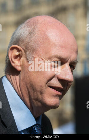 Westminster London, UK. 5. September 2019. Damian Howard Green konservative Abgeordnete für Ashford in College Green Westminster Credit: Amer ghazzal/Alamy leben Nachrichten Stockfoto