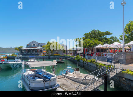 Restaurants in der Marina auf Thesen Island, Knysna, Garden Route, Western Cape, Südafrika Stockfoto