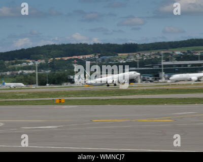 Saudische Regierung Flugzeug Abflug am Flughafen Zürich Stockfoto