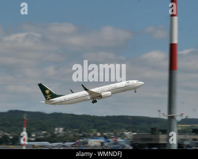 Saudische Regierung Flugzeug Abflug am Flughafen Zürich Stockfoto