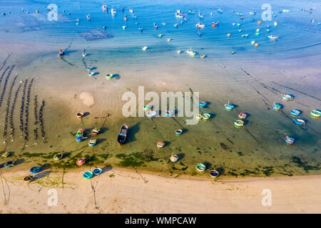 Luftaufnahme der Strand bei Eo Gio, Nhon Ly, Quy Nhon, Binh Dinh, Vietnam. Stockfoto