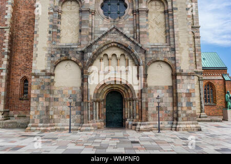 Eingang zum domkirke Kirche in Ribe, Dänemark Stockfoto