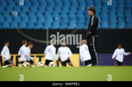 Hamburg, Deutschland. 05 Sep, 2019. Fussball: Abschließende Ausbildung Deutschland. Der Bundestrainer Joachim Löw ist die Ausbildung. Credit: Christian Charisius/dpa/Alamy leben Nachrichten Stockfoto