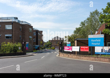 Eingang Harefield NHS-Krankenhaus, Hill End Road, Harefield Borough von Hillingdon, London, Greater London, England, Vereinigtes Königreich Stockfoto