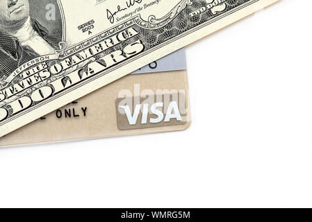 BERLIN - 04.SEPTEMBER: VISA Kreditkarte mit Visa Logo auf weissem Hintergrund Business Concept Bild in Berlin isoliert am 04. September. 2019 in Deutschland Stockfoto