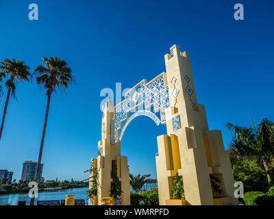 Eingang Bayfront Park an der Küste von Sarasota Florida Stockfoto