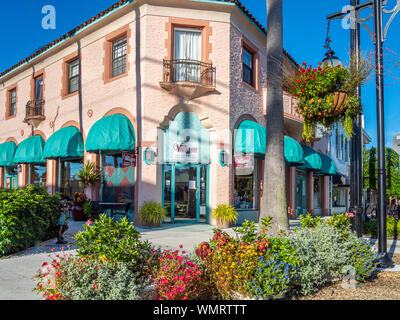 West Venedig Avenue in der Innenstadt von Venedig Florida Shopping- und Entertainmentviertel. Stockfoto