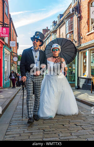 Lincoln, Lincolnshire, England, UK - Der größte Asyl Steampunk Festival auf der Erde befindet sich in der Stadt Lincoln gehalten Stockfoto