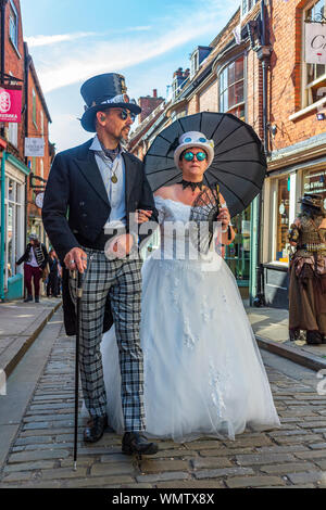 Lincoln, Lincolnshire, England, UK - Der größte Asyl Steampunk Festival auf der Erde befindet sich in der Stadt Lincoln gehalten Stockfoto