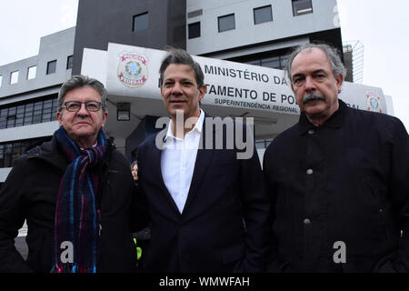 Curitiba, Brasilien. 05 Sep, 2019. Präsidentschaft Fernando Hd und ehemalige Bildungsminister Aloizio MercMercadante besucht auch Lula am Donnerstag. Credit: Everson Bressan/FotoArena/Alamy leben Nachrichten Stockfoto