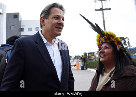 Curitiba, Brasilien. 05 Sep, 2019. Präsidentschaft Fernando Hd und ehemalige Bildungsminister Aloizio MercMercadante besucht auch Lula am Donnerstag. Credit: Everson Bressan/FotoArena/Alamy leben Nachrichten Stockfoto