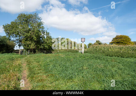 Exton Leuchtfeuer in Gedenken an die Queens Diamond Jubilee 2012, neben dem South Downs Way Wanderweg in Hampshire, Großbritannien Stockfoto