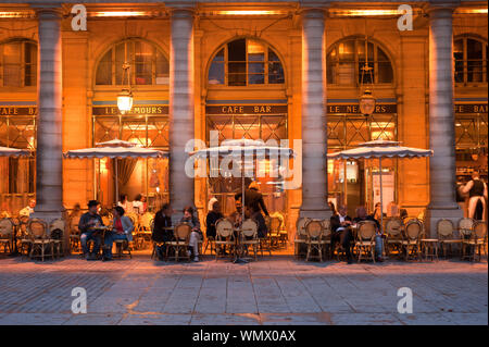 Paris, Palais Royal, Cafe Le Ile-de-France Stockfoto