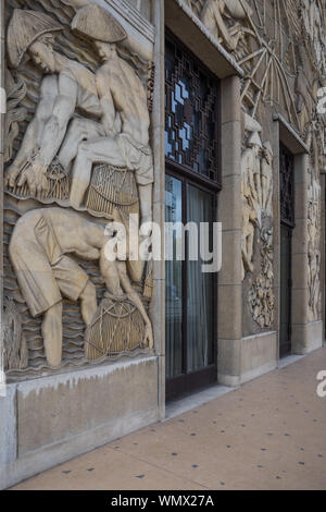 Paris, Palais de la Porte dorée Stockfoto