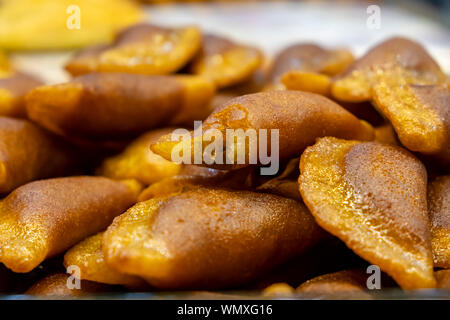 Traditionelles türkisches Dessert namens Tas Kadayif Stockfoto