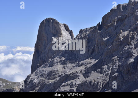 Naranjo de Bulnes (picu) von Urriellu Horcados Rojos, Picos de Europa, Spanien noorthern gesehen Stockfoto