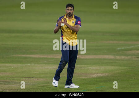 CHESTER LE STREET, ENGLAND SEPT 4. Ravi Bopra von Essex Adler während der Vitalität Blast T20 Match zwischen Lancashire und Essex im Emirates Riverside, Chester Le Street am Mittwoch, 4. September 2019. (Credit: Mark Fletcher | MI Nachrichten) Stockfoto