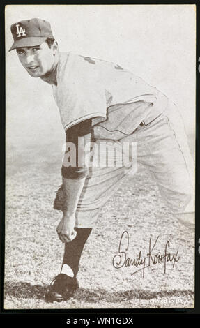 1960s Era Ausstellung Baseball Card von Sandy Koufax, die legendäre Halle des Ruhmes Baseballspieler, der Ton für die Brooklyn und Los Angeles Dodgers. Stockfoto