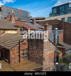Liverpool, Großbritannien - 16 Mai 2018: Blick auf die alten Häuser und Gebäude in einer Gemeinschaft an der Liverpool City Centre Stockfoto