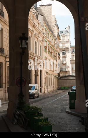 Paris, Rue & Place Edouard VII Stockfoto