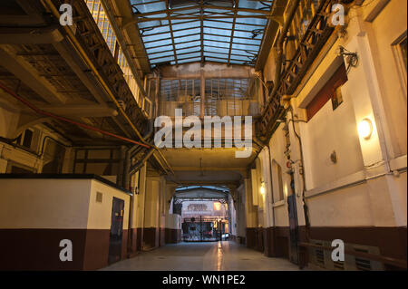 Paris, Rue du Fbg. Du Temple, Fabrikshof, Gibus Stockfoto