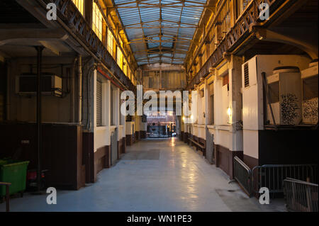 Paris, Rue du Fbg. Du Temple, Fabrikshof, Gibus Stockfoto