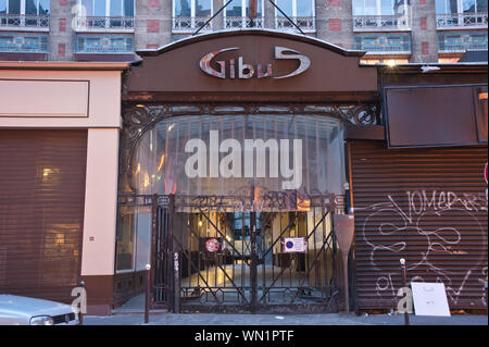 Paris, Rue du Fbg. Du Temple, Fabrikshof, Gibus Stockfoto