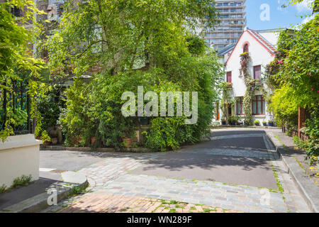 Paris, Cité Florale (Rue des Orchidees, Rue des Glycines, Rue des Volubilis, Rue des Liserons): Zwischen der rue Boussingault, sterben Auguste Lancon Stra Stockfoto