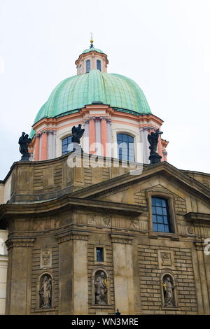 Kirche des Heiligen Franziskus von Assisi in Prag, Tschechische Republik Stockfoto