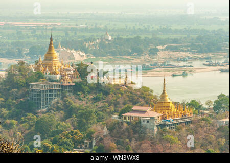 Luftaufnahme von Sagaing Hill in Mandalay, Myanmar Stockfoto