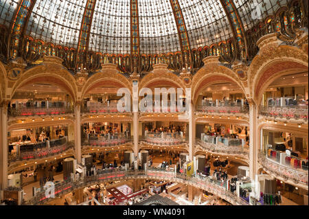 Paris, Galeries Lafayette Stockfoto
