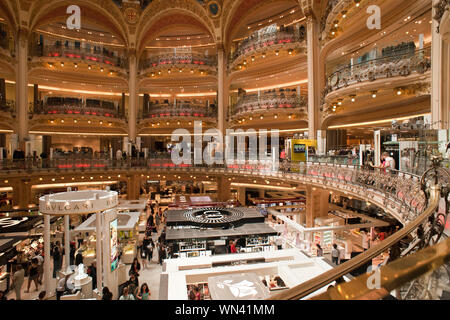 Paris, Galeries Lafayette Stockfoto