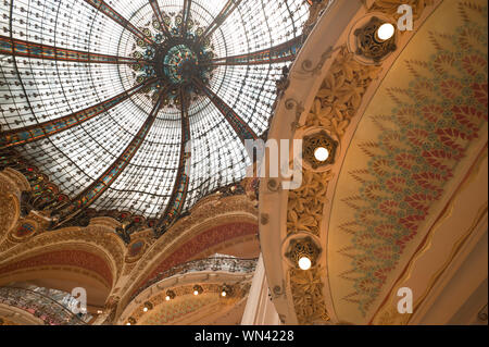 Paris, Galeries Lafayette Stockfoto