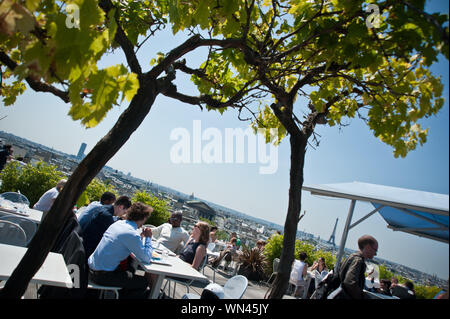 Paris, Kaufhaus Printemps Dachrestaurant Deli Cieux-Paris, Printemps Einkaufspassage, Dachterrasse Restaurant Deli Cieux Stockfoto