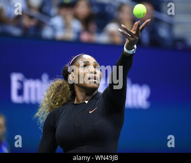 Flushing NY, USA. 05 Sep, 2019. Serena Williams Vs Elina Svitolina während der Frauen Halbfinale auf Arthur Ashe Stadium am USTA Billie Jean King National Tennis Center am 5. September 2019 in Flushing Queens. Quelle: MPI04/Medien Punch/Alamy leben Nachrichten Stockfoto