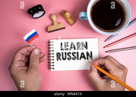 Russisch lernen. Handwriitng text Stockfoto