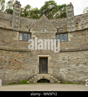 Porth-en-Alls. Alte Cornish Haus Architektur. Prussia Cove, Cornwall. Stockfoto