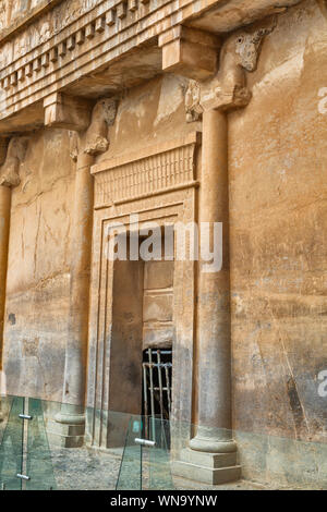 Artaxerxes III Grab, Persepolis, zeremoniellen Hauptstadt des achämenidischen Reichs, Provinz Fars, Iran Stockfoto