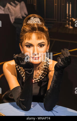 England, London, Marylebone, Innenansicht von Madame Tussauds, Waxwork Abbildung von Audrey Hepburn Stockfoto